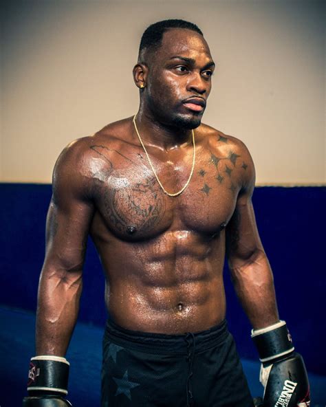 The fight didn't go as planned for "The One". . Derek brunson